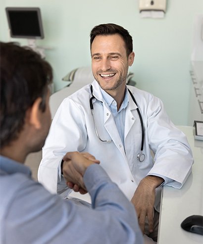 Move Freely, Live Fully Again: Physical Therapy After Your Work or Auto Accident 1 Positive image of a therapist img